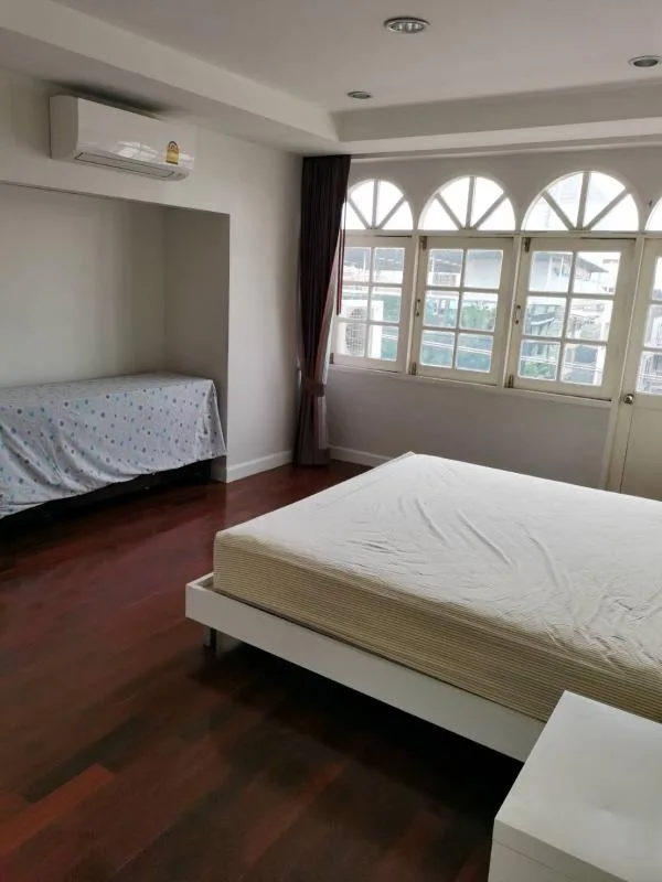 Property photos for Townhouse Sathu Pradit 55