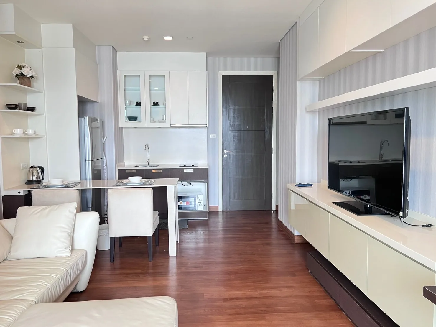 Property photos for Ivy Thonglor