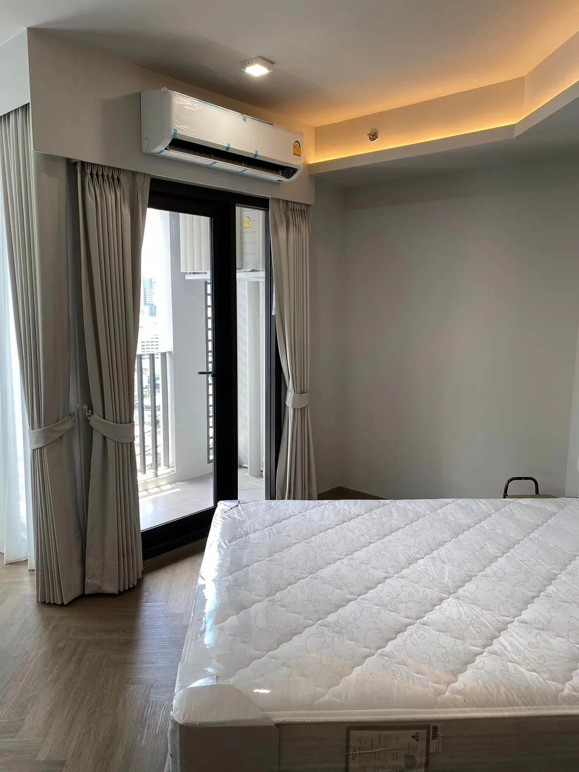 Property photos for Chapter Chula-samyan