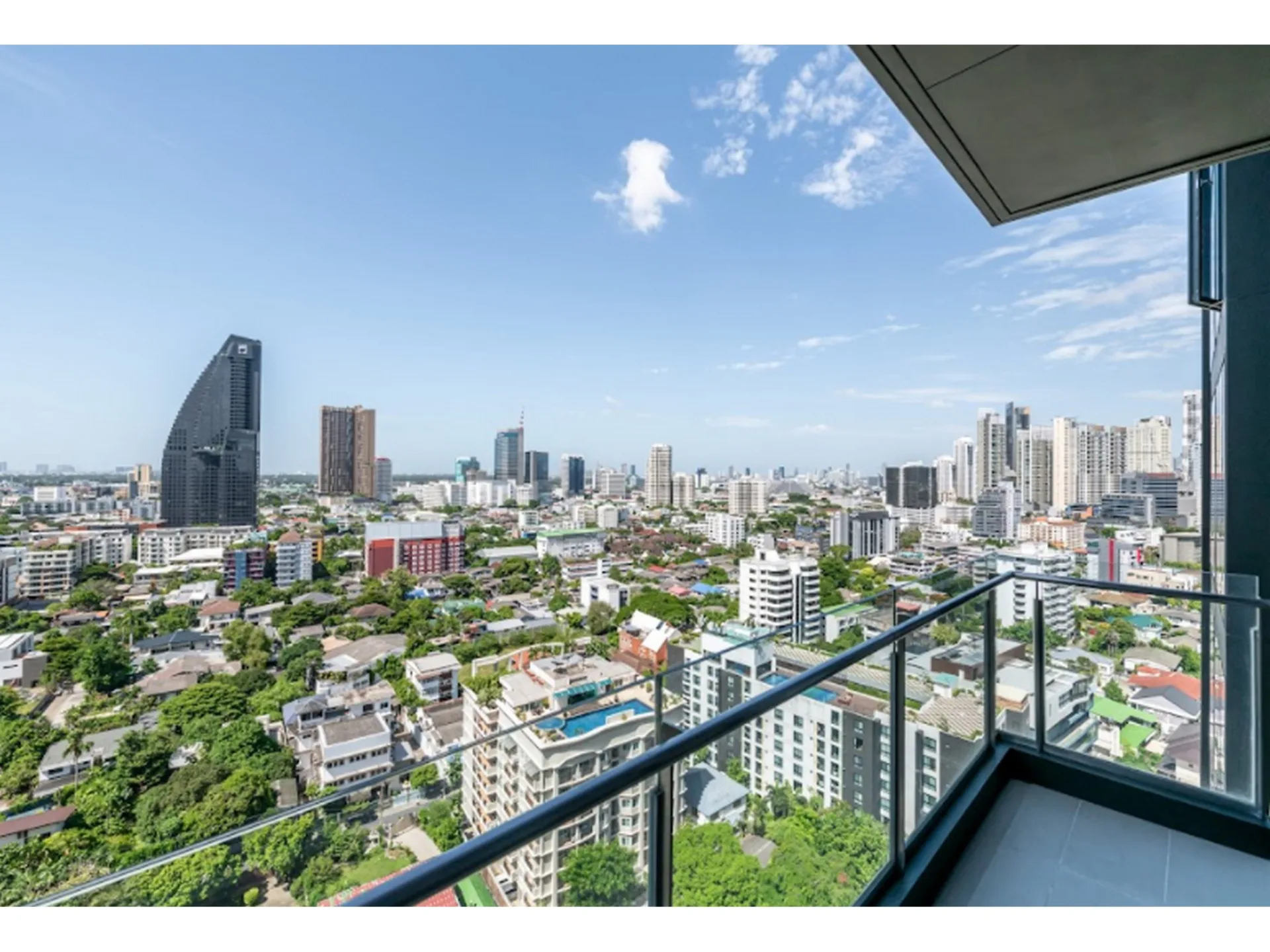 Property photos for BEATNIQ Sukhumvit 32