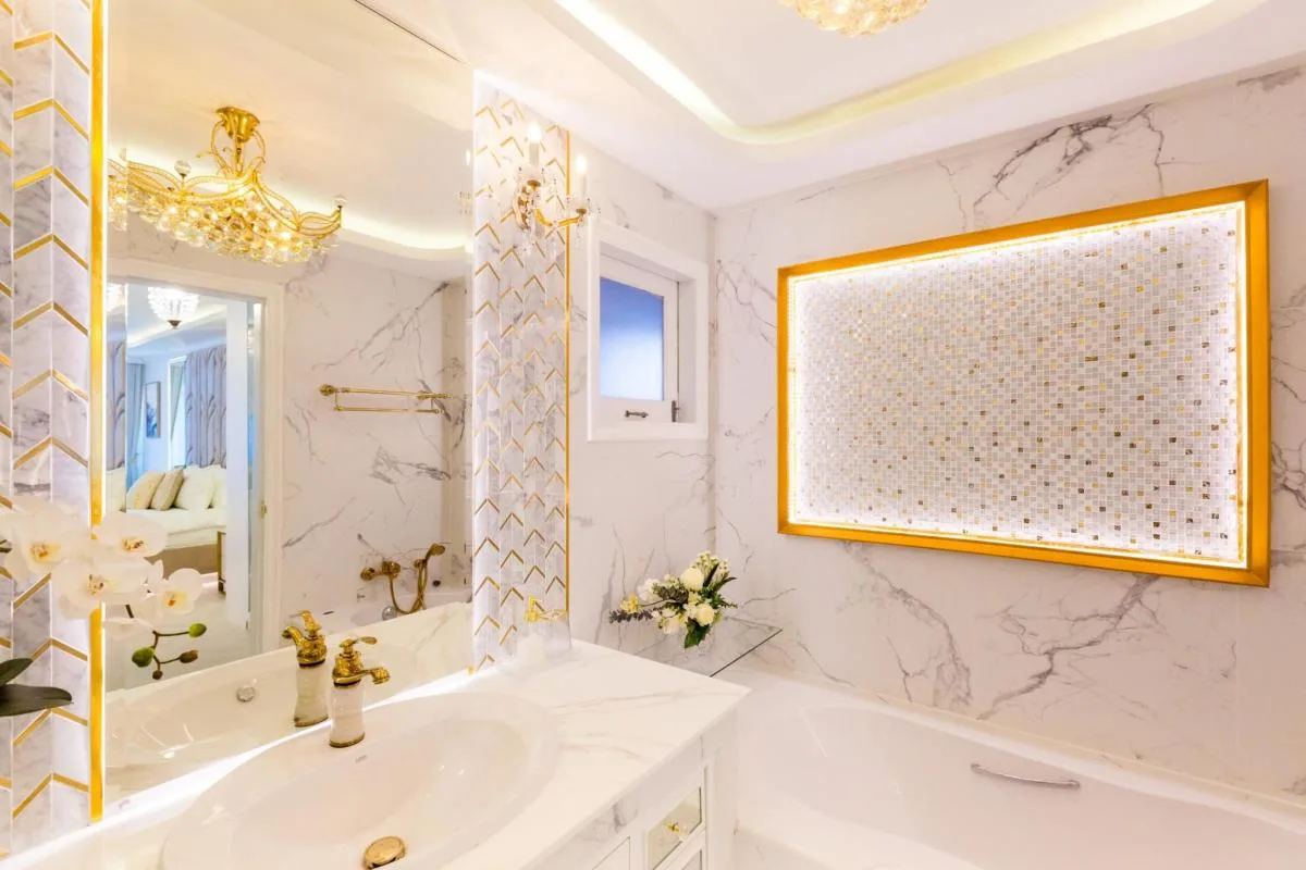 Property photos for The Luna Sabaispace