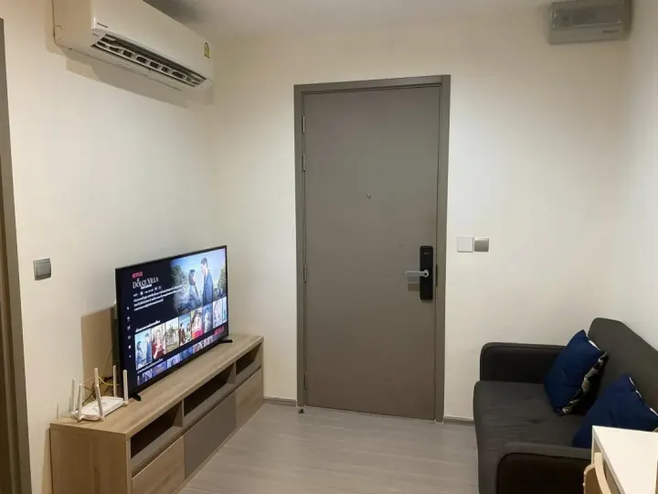 Property photos for Life Asoke Hype