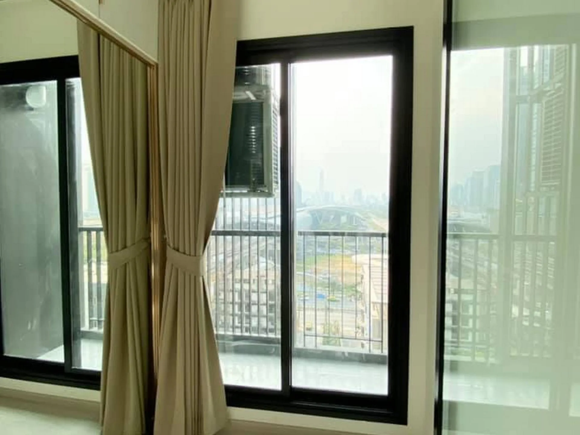 Property photos for LIFE Asoke - Rama 9