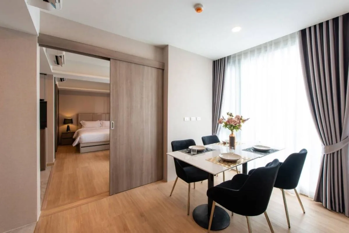 Property photos for Lloyd Soonvijai-thonglor