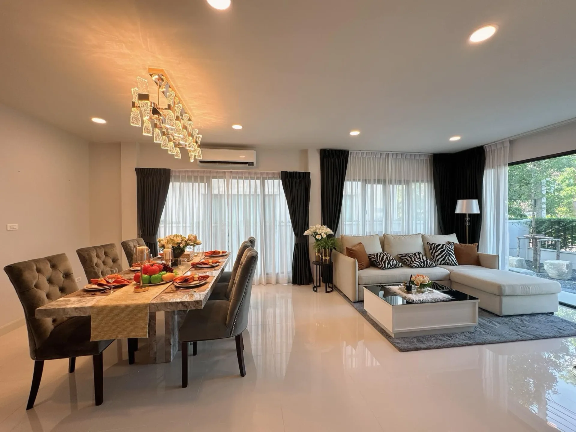 Property photos for Centro Bangna - Km.7