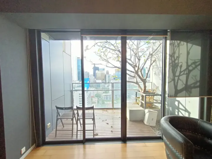 Property photos for The Met