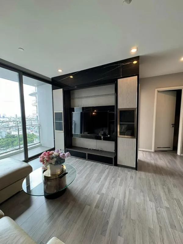 Property photos for The Room Sukhumvit 69