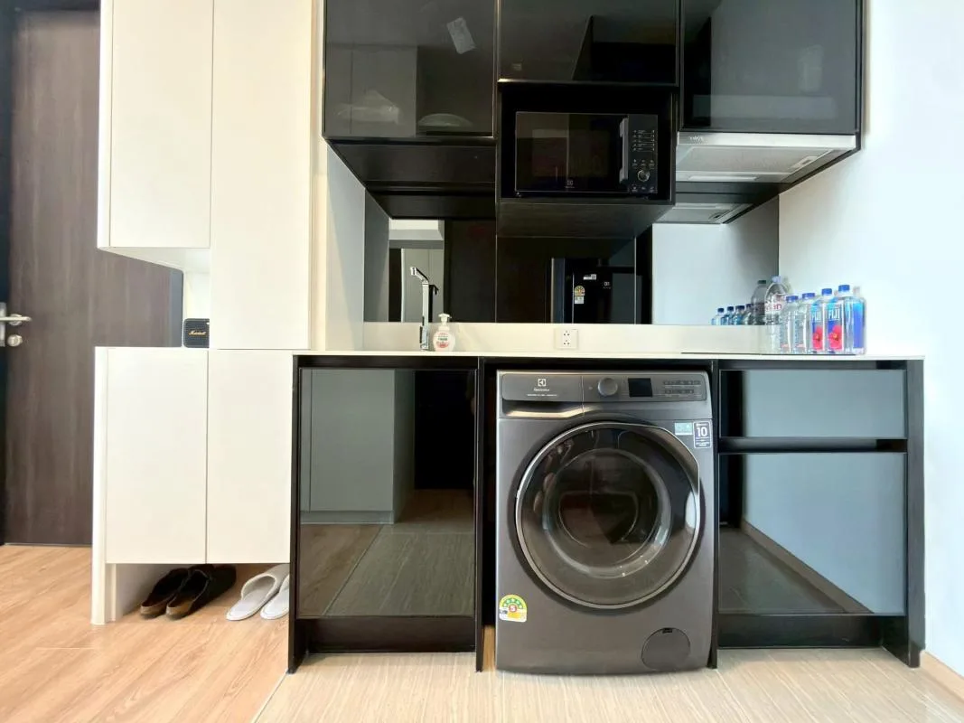 Property photos for Noble Around Ari