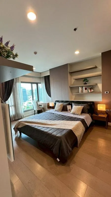 Property photos for The Crest Sukhumvit 34