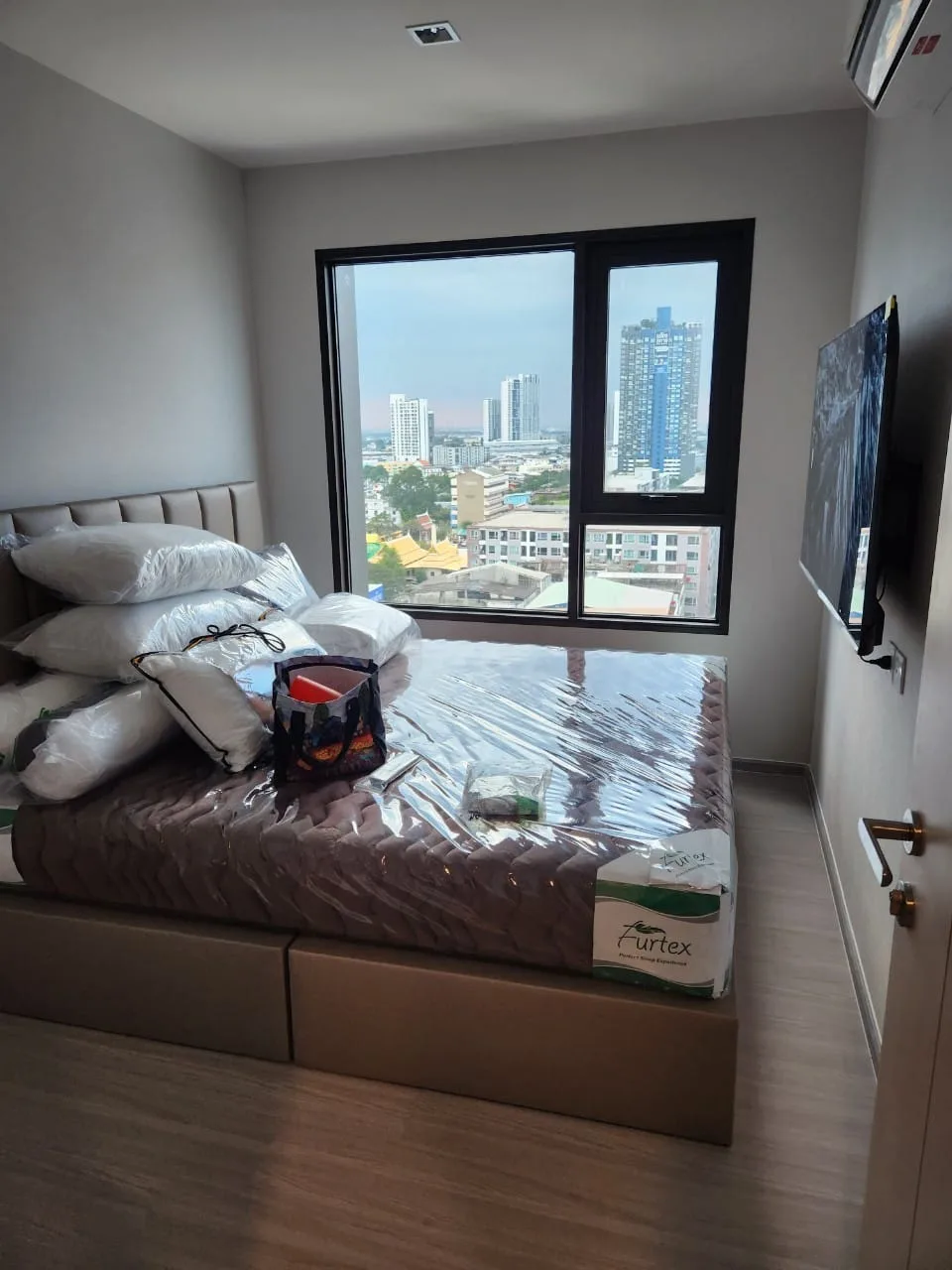 Property photos for Life Sathorn Sierra