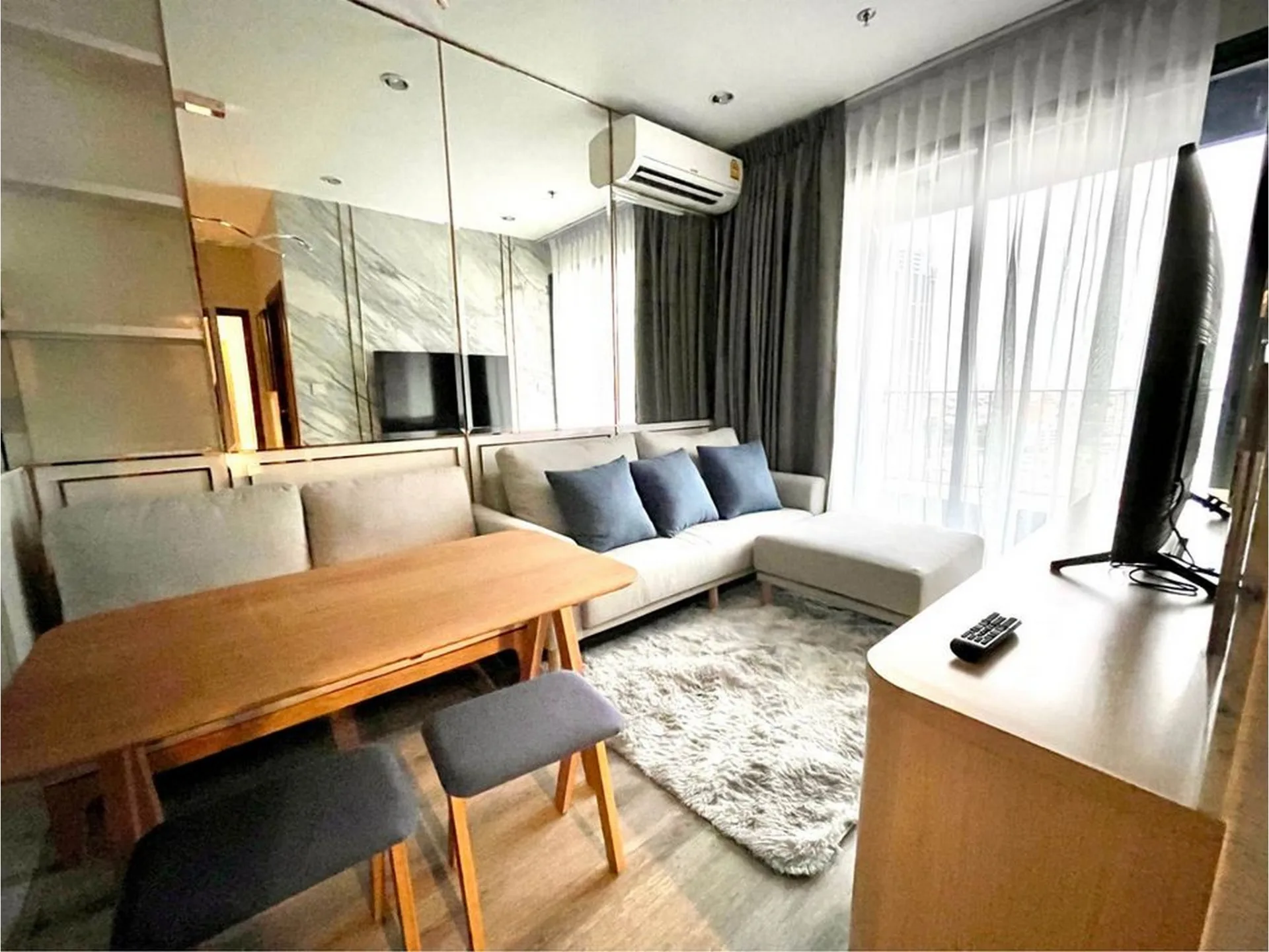 Property photos for IDEO Mobi Sukhumvit 66
