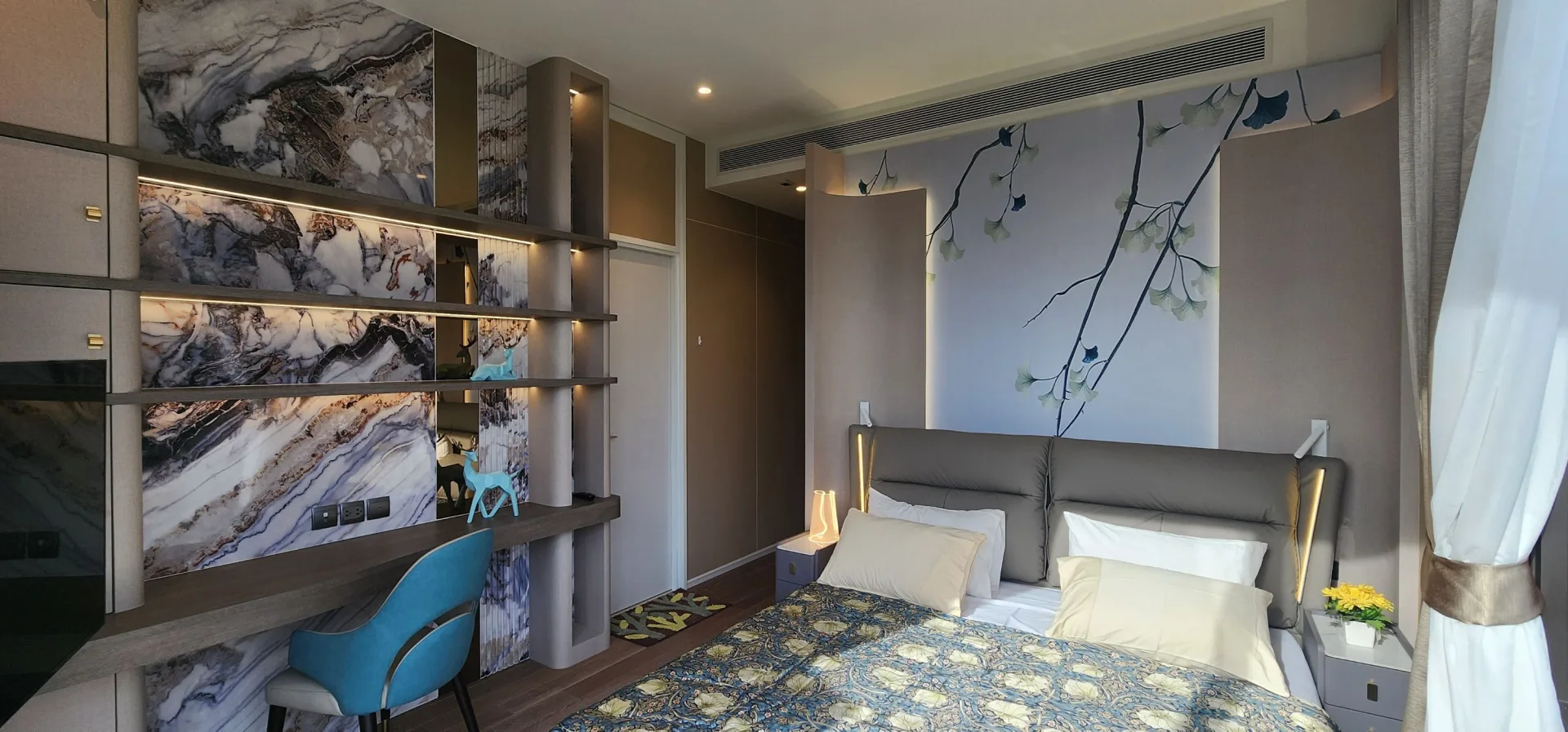 Property photos for Muniq Langsuan