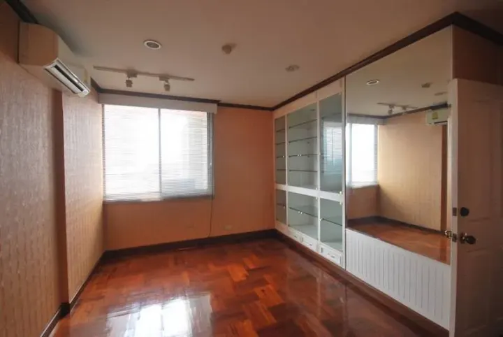 Property photos for Riverine Place