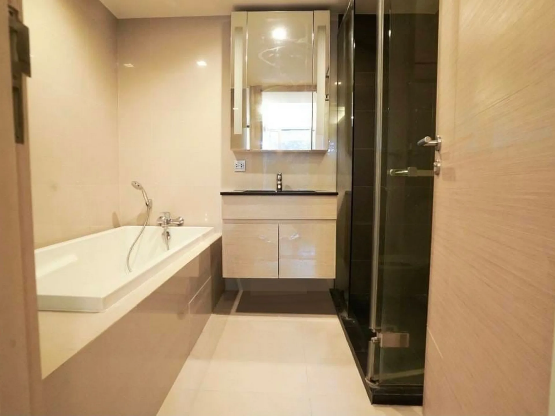 Property photos for Via Botani