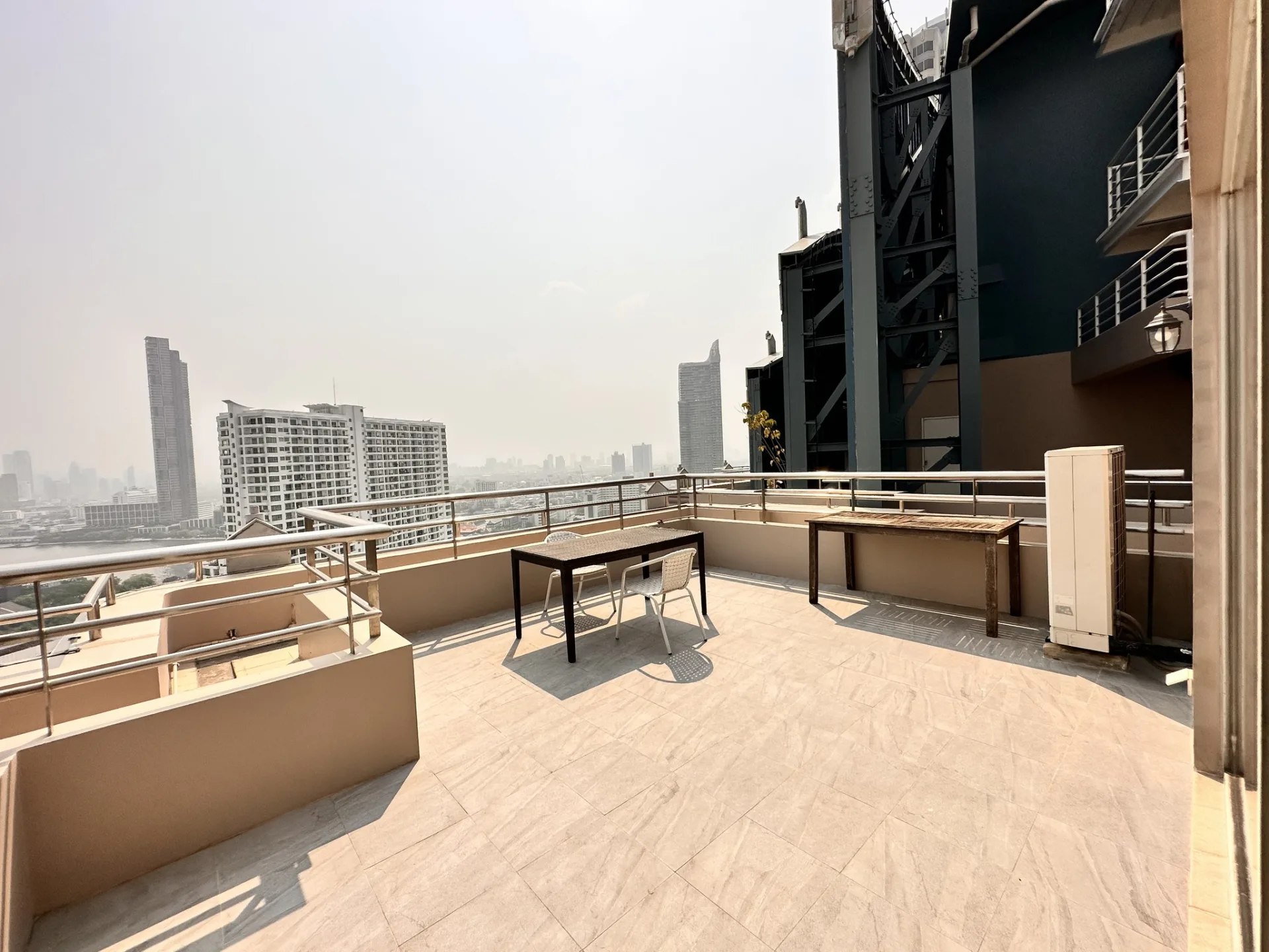 Property photos for Watermark Chaophraya