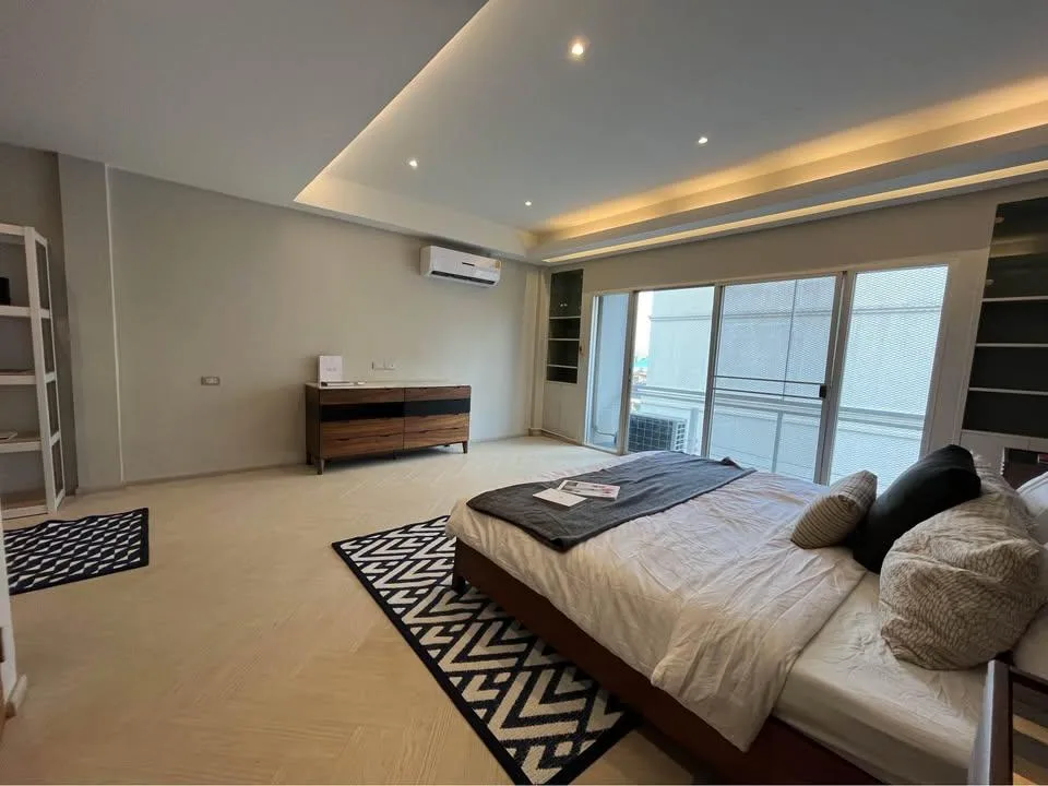 Property photos for Townhouse Soi Wachiratham