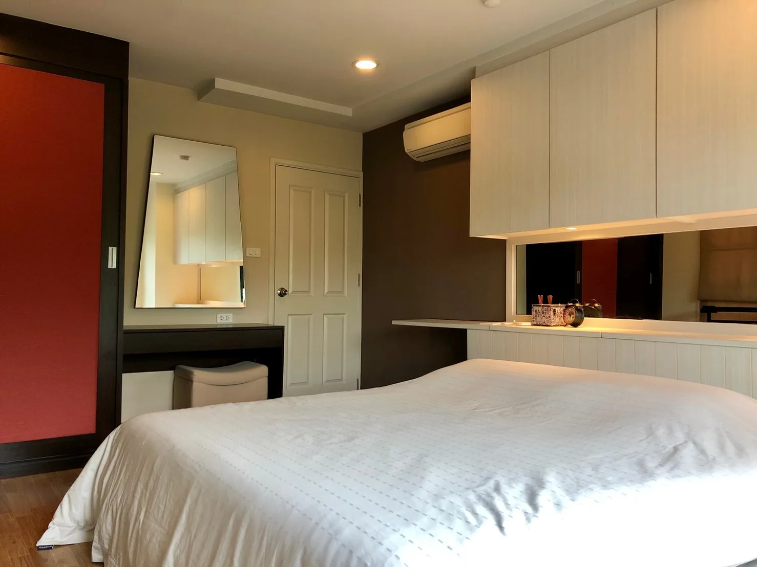 Property photos for Baan Navatara