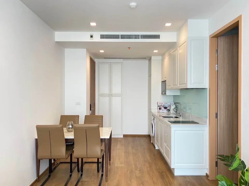 Property photos for Noble BE 33