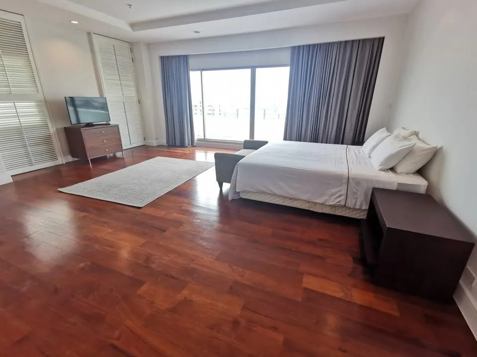 Property photos for Royal Residence Park