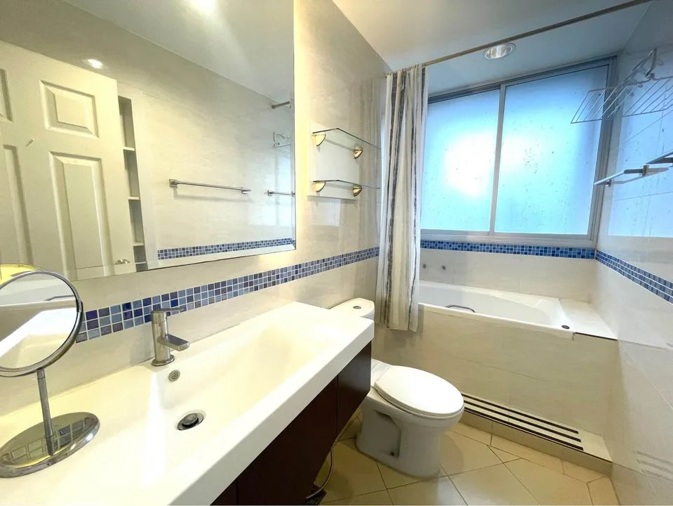 Property photos for Life Sukhumvit 65