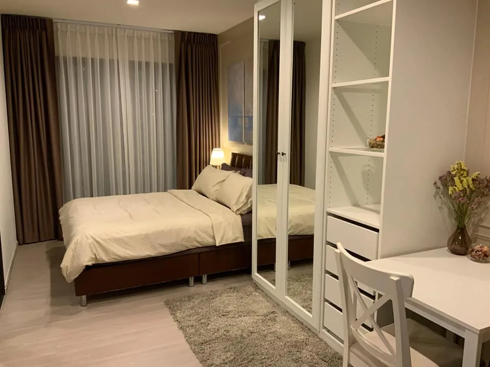 Property photos for Life Asoke Hype