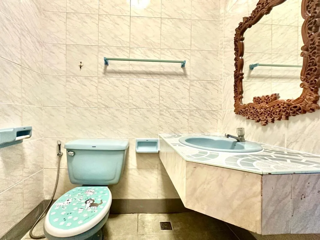 Property photos for Single House 4/109