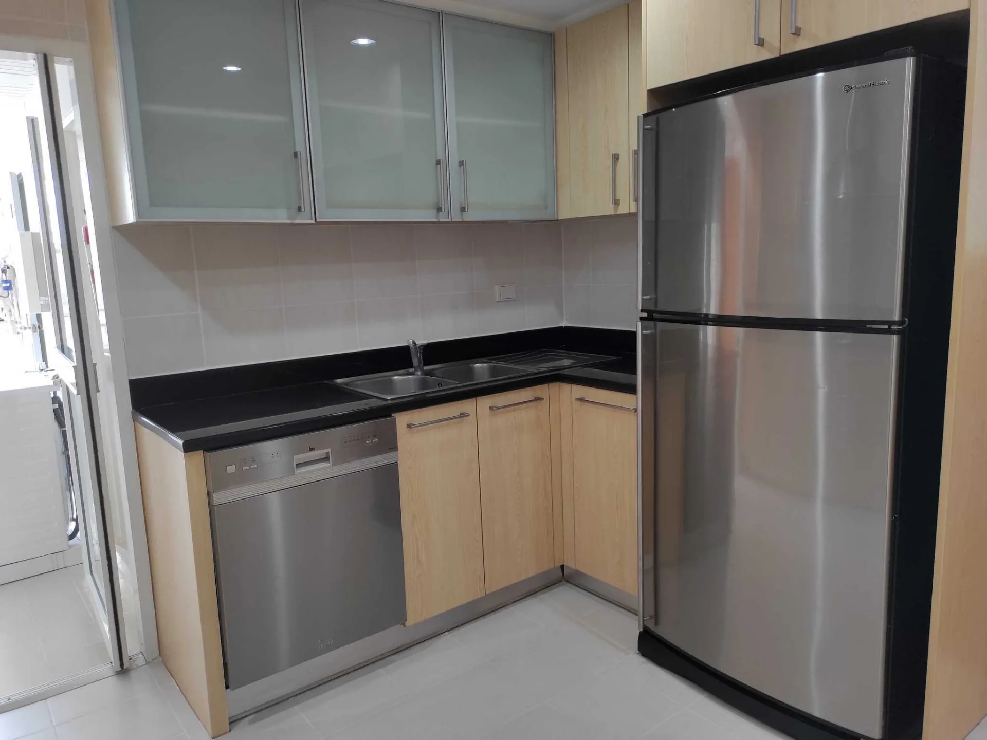 Property photos for Krungthep Thani Tower