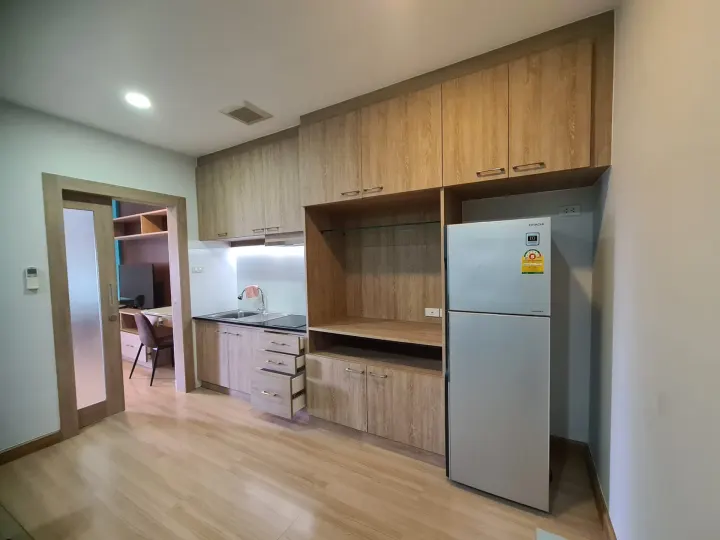 Property photos for Ratchathewi Tower