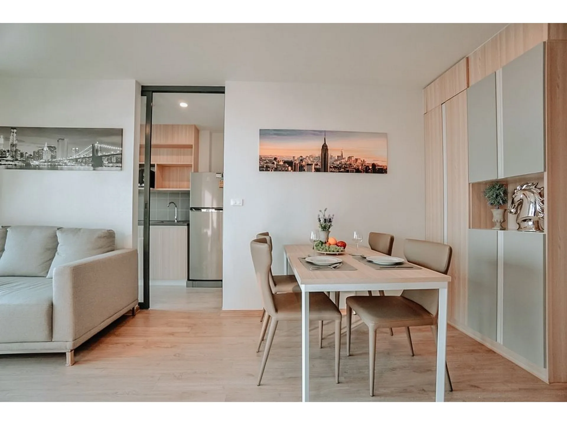 Property photos for IDEO O2