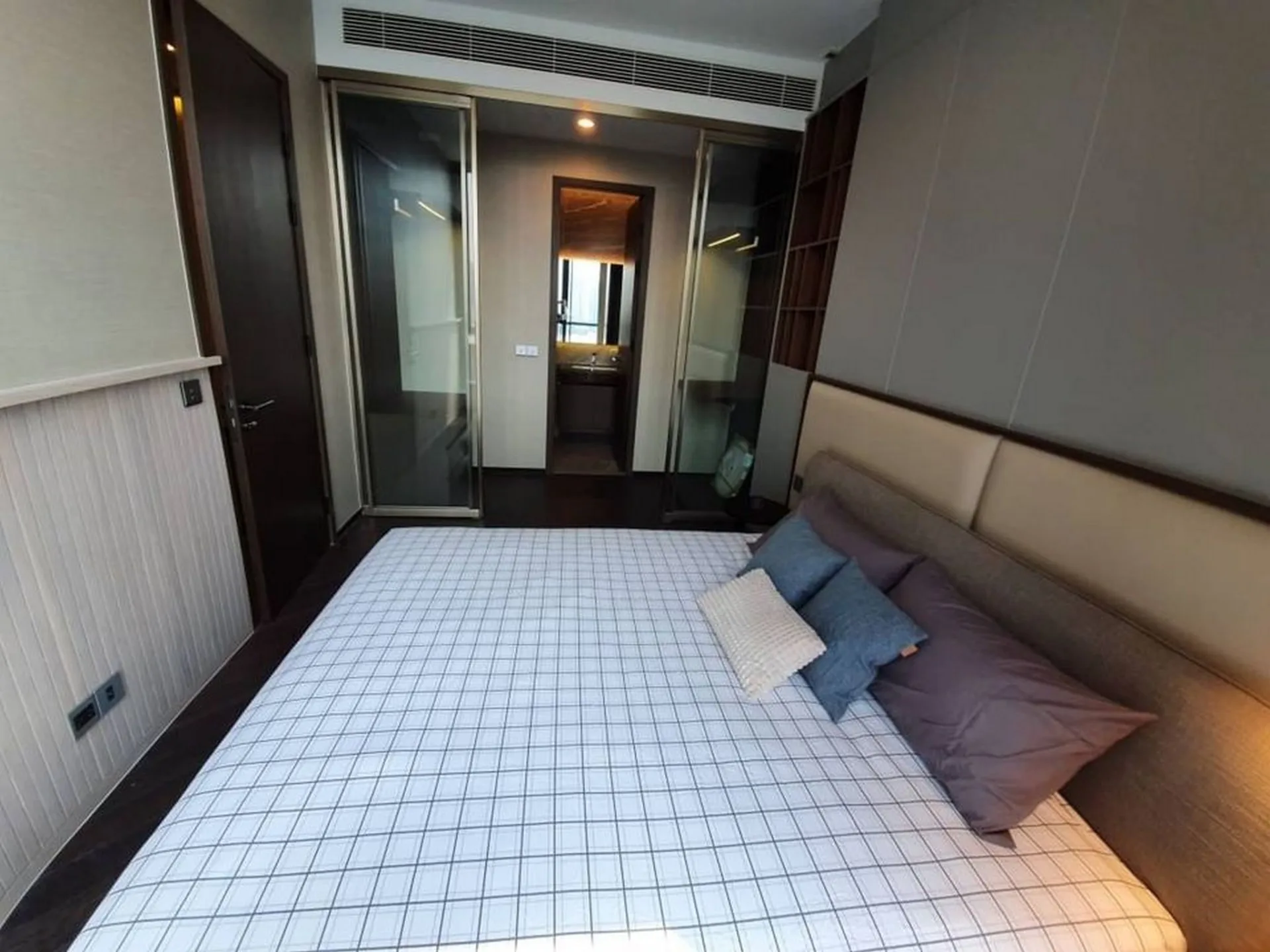 Property photos for The Esse Sukhumvit 36