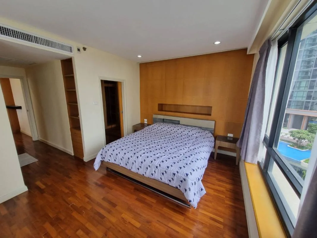 Property photos for Baan Piya Sathorn
