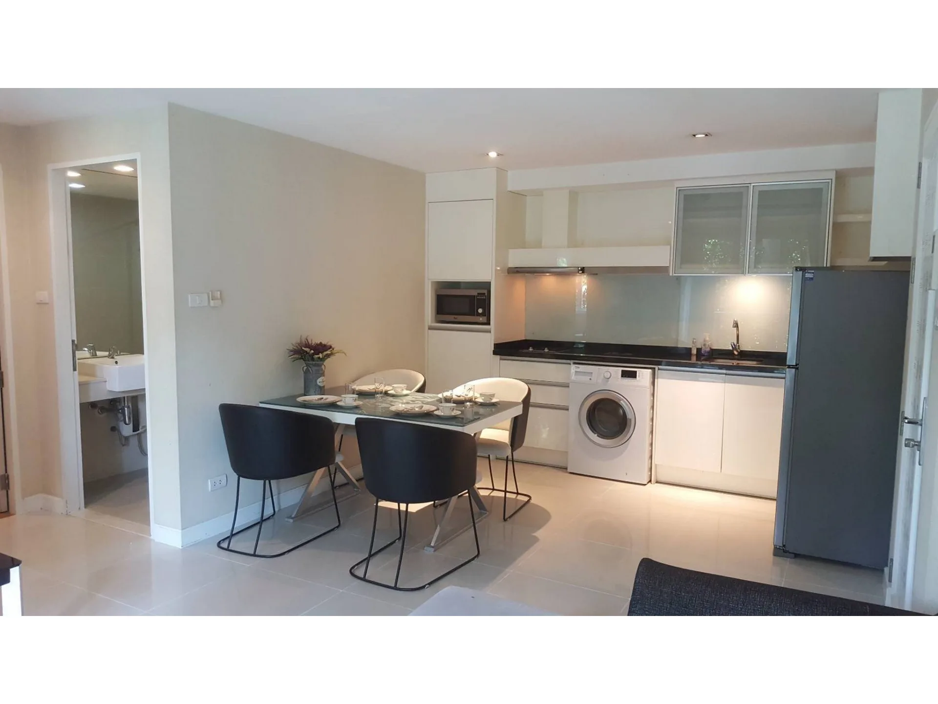 Property photos for Le Nice Ekamai