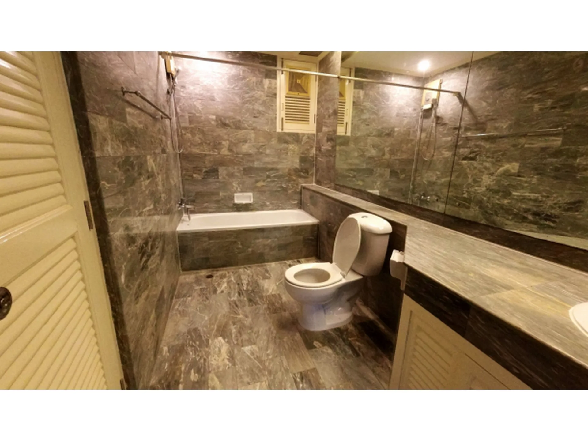 Property photos for Single House Soi Ruamrudee