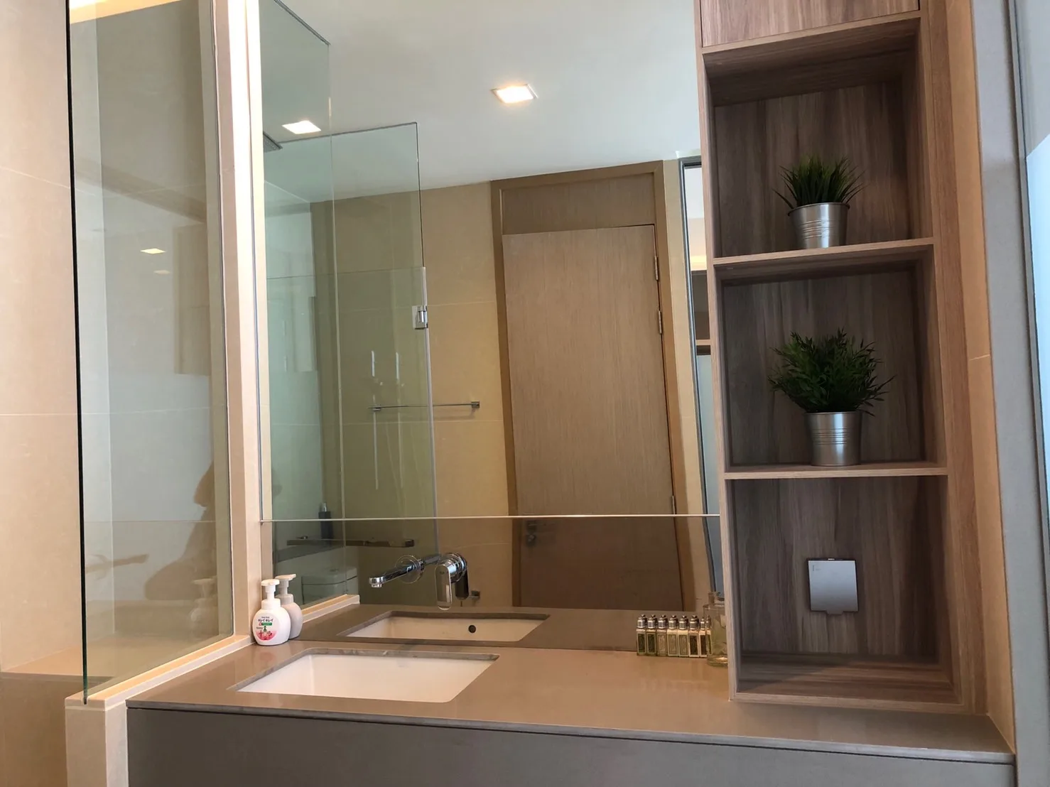 Property photos for The Esse Asoke