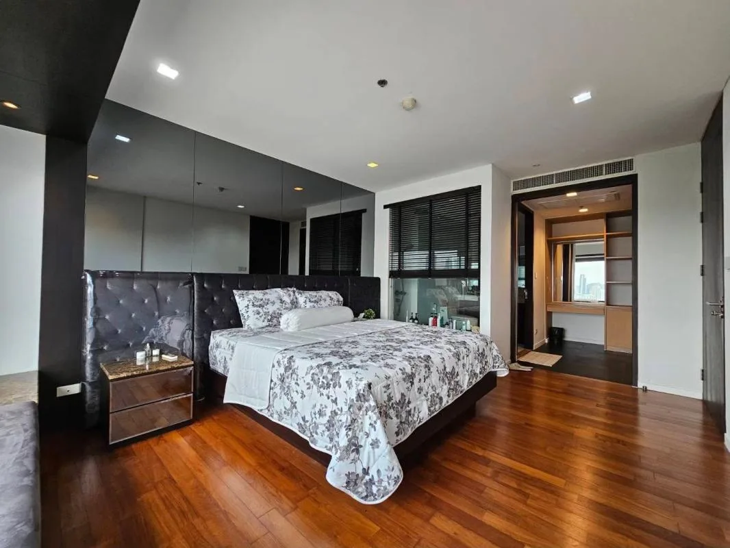 Property photos for Amanta Lumpini