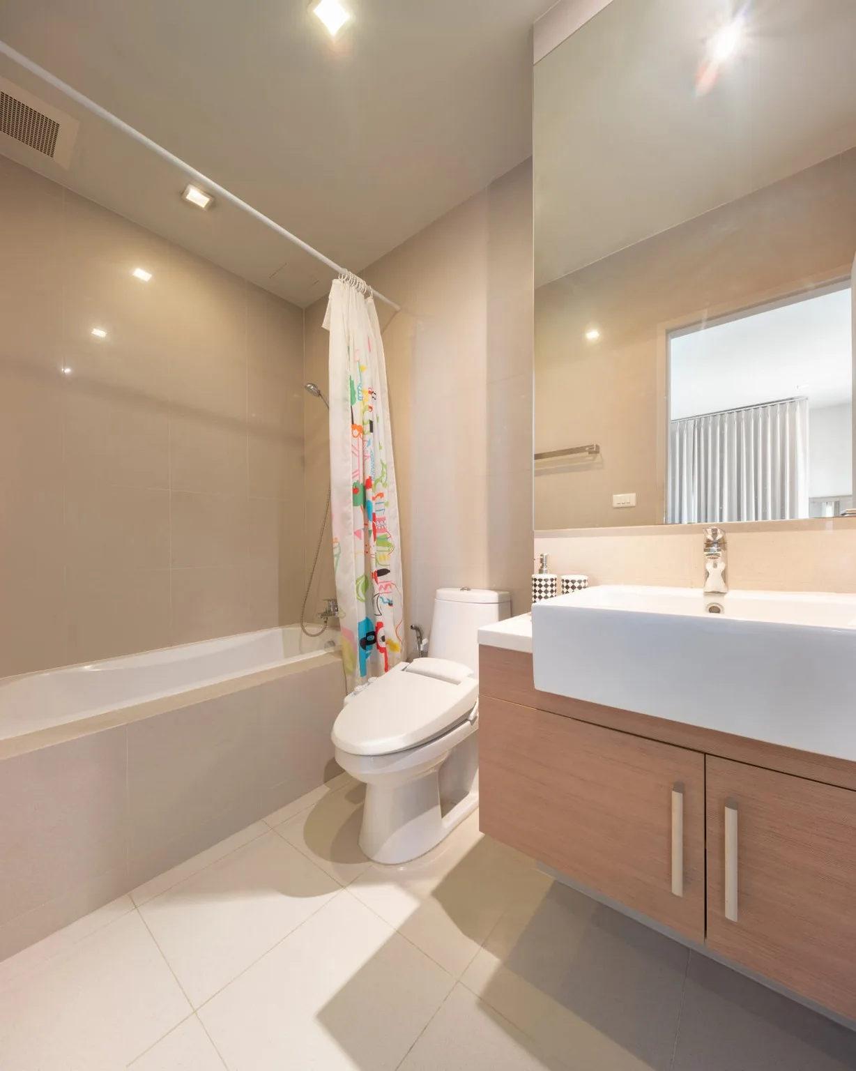 Property photos for Noble Refine
