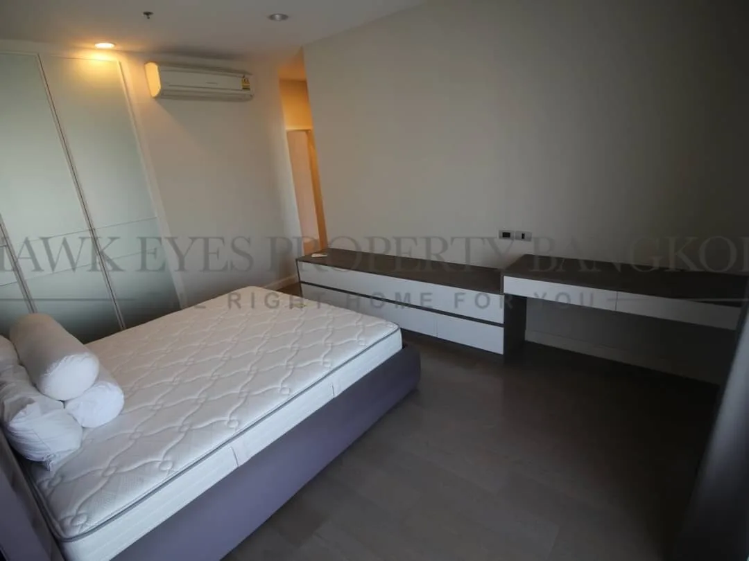 Property photos for The Crest Sukhumvit 34