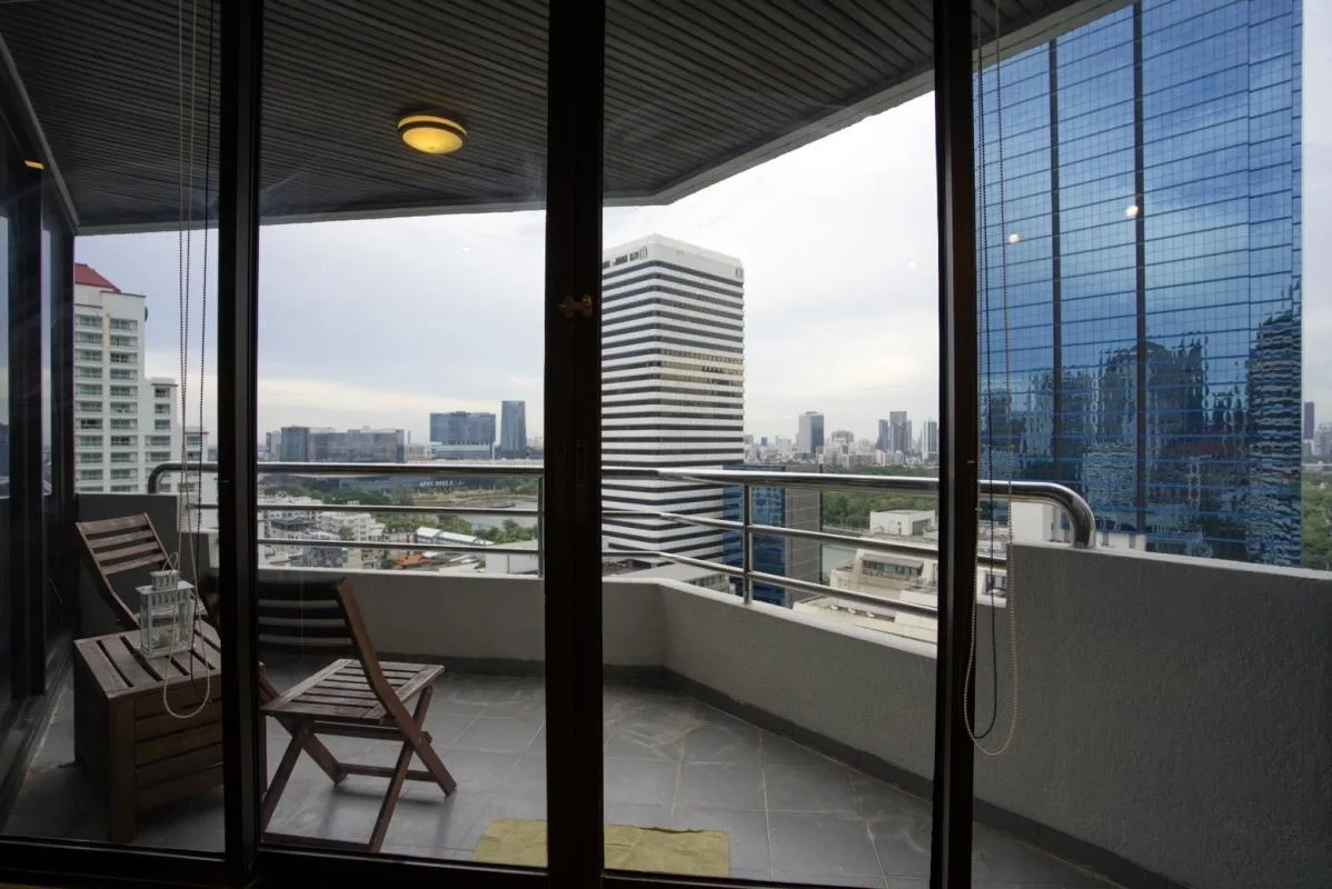 Property photos for Lake Avenue 16