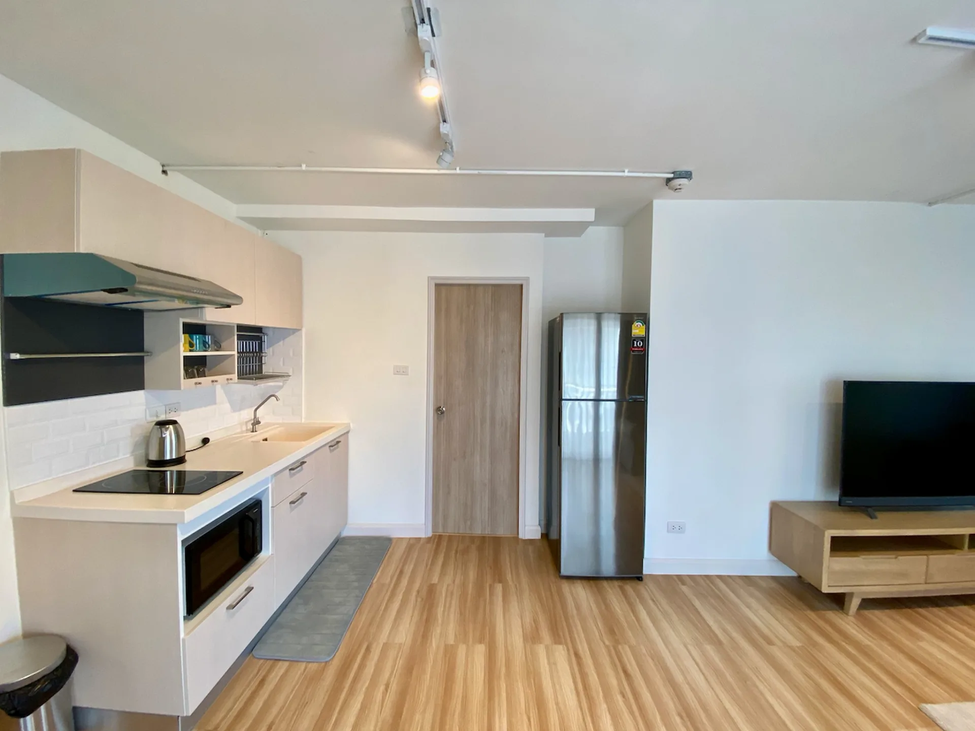 Property photos for 38 Mansion
