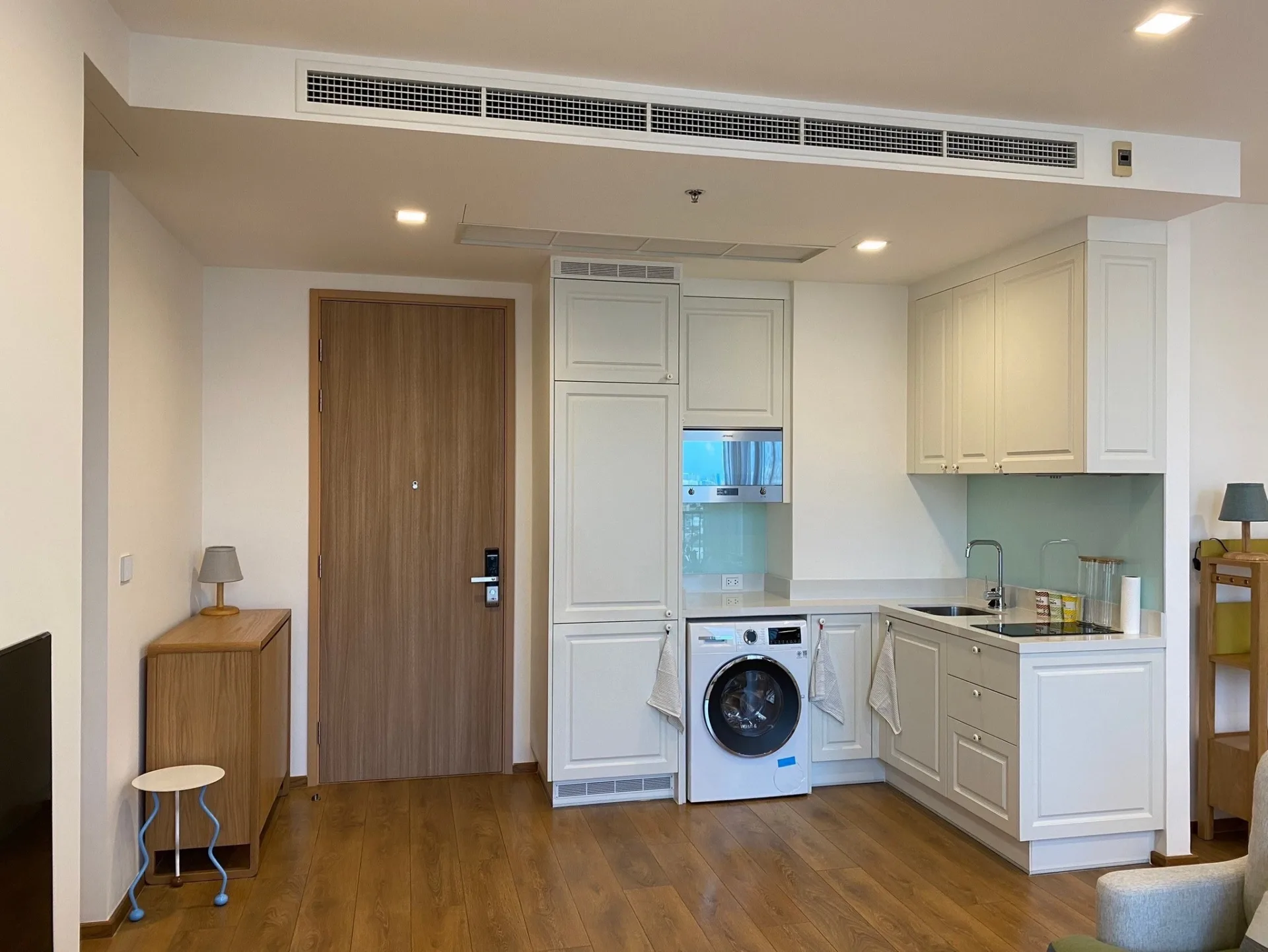 Property photos for Noble BE 33