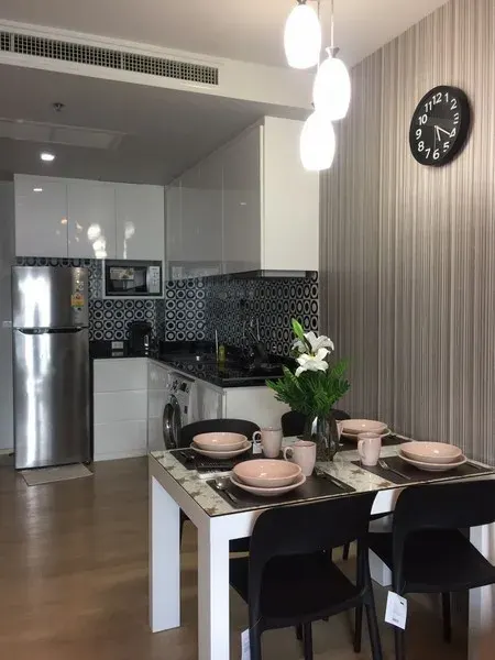 Property photos for Noble Refine