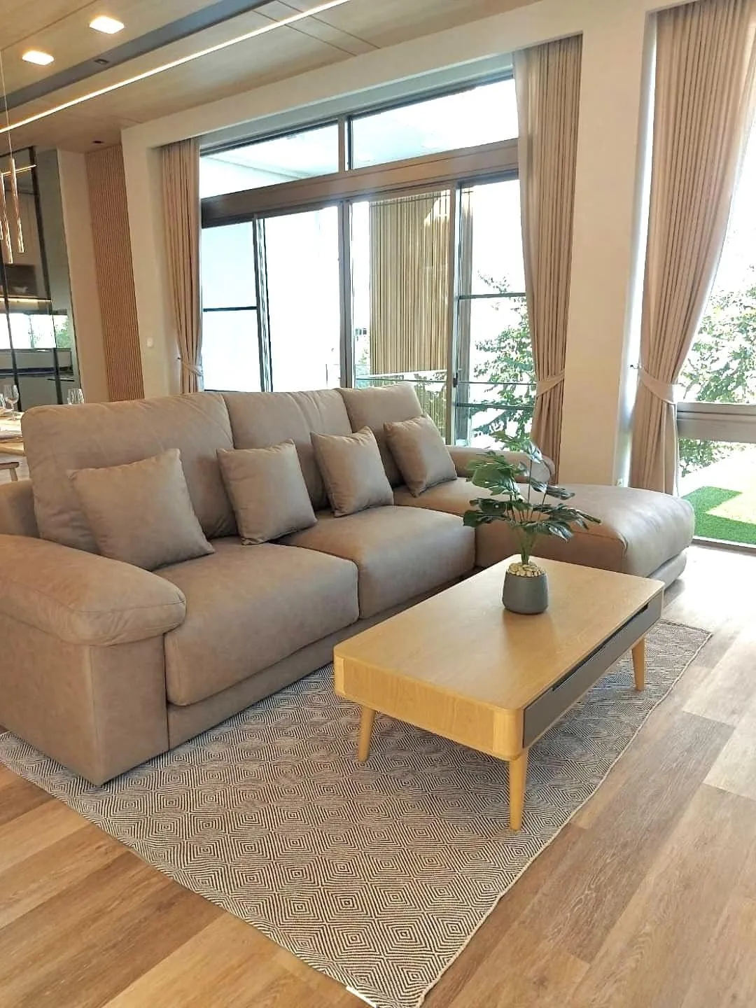 Property photos for Vive Rama 9