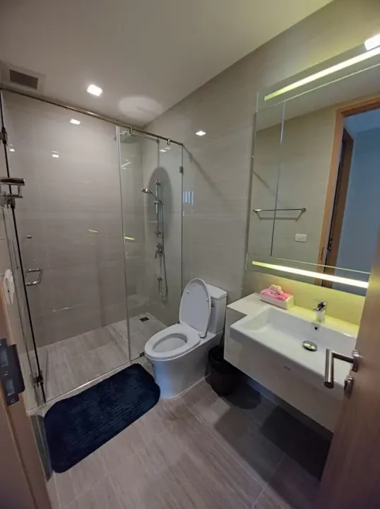 Property photos for Noble BE 33