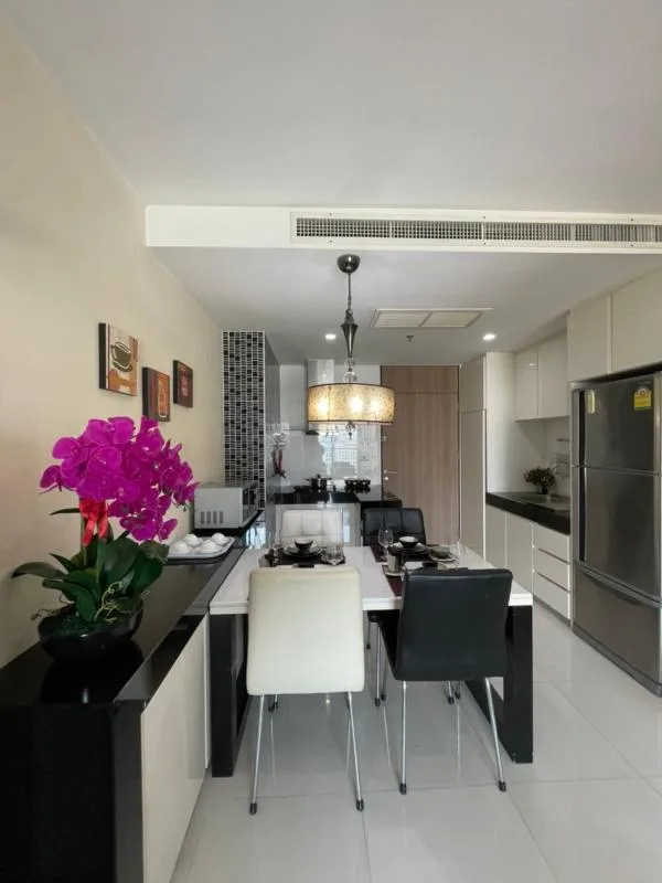 Property photos for Noble Remix