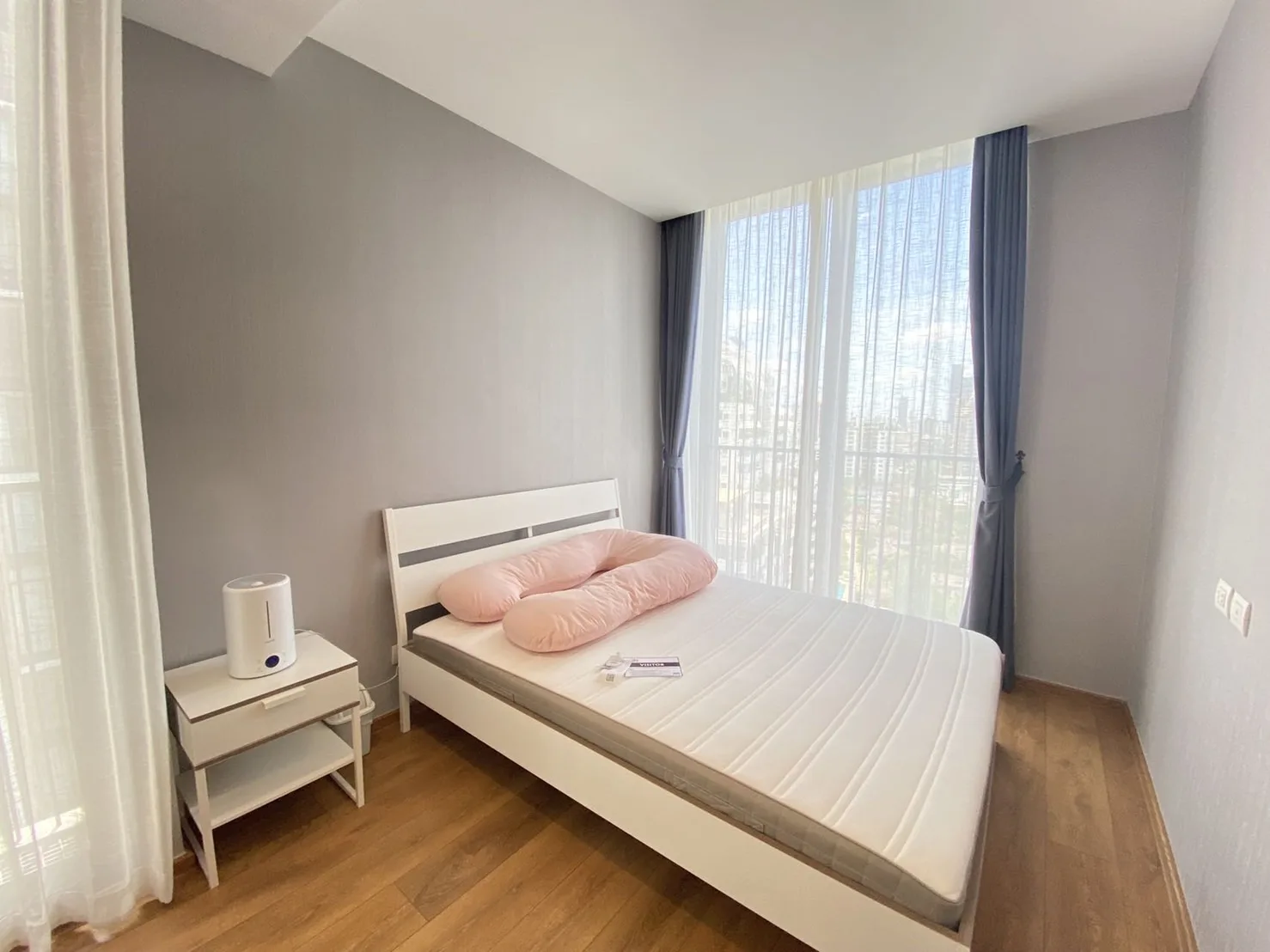 Property photos for Noble BE 33