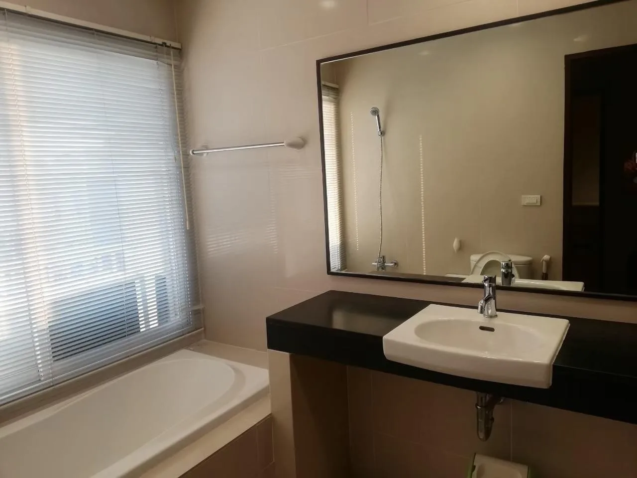 Property photos for Noble Ora