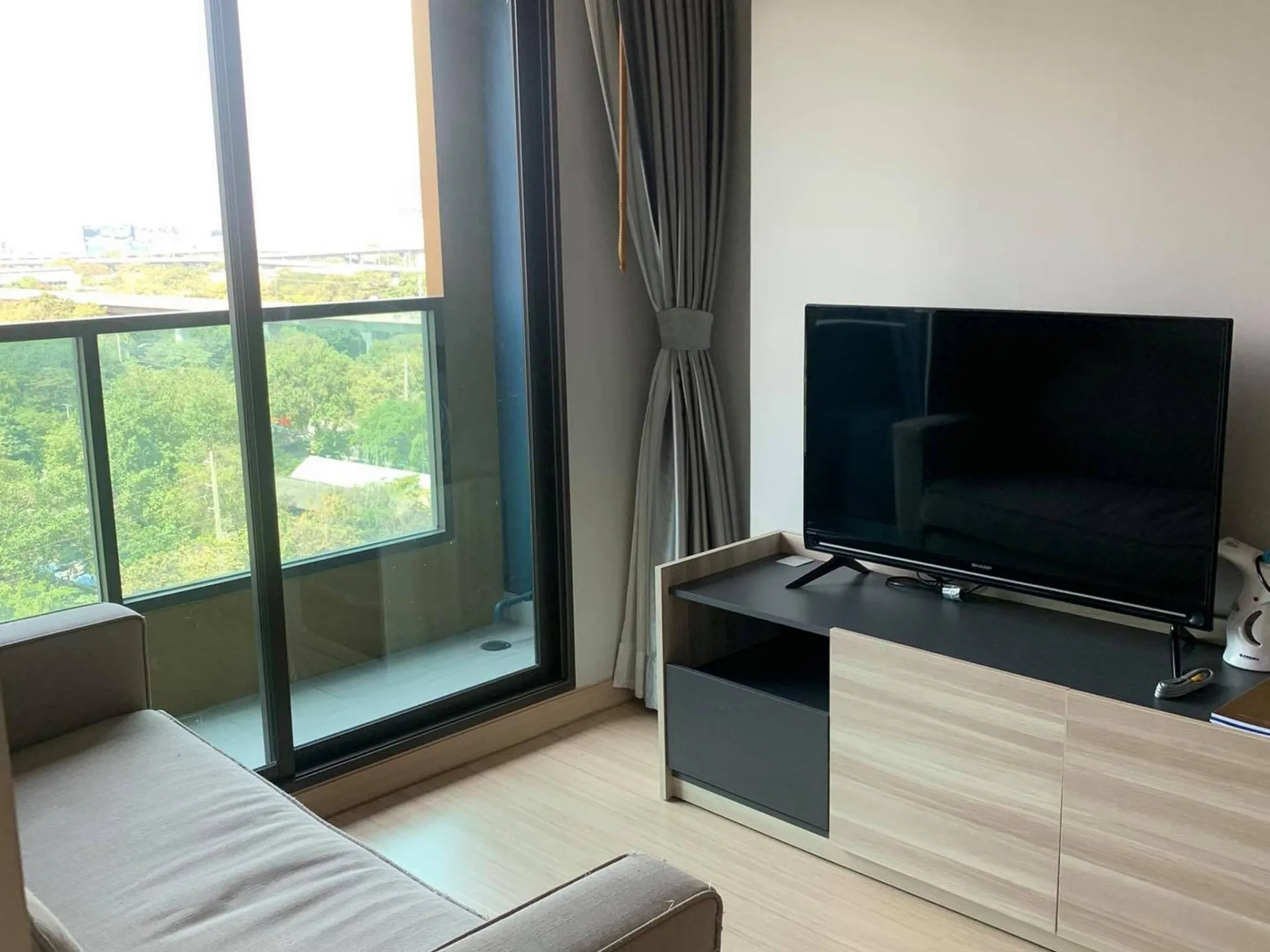 Property photos for Lumpini Suite Phetchaburi - Makkasan