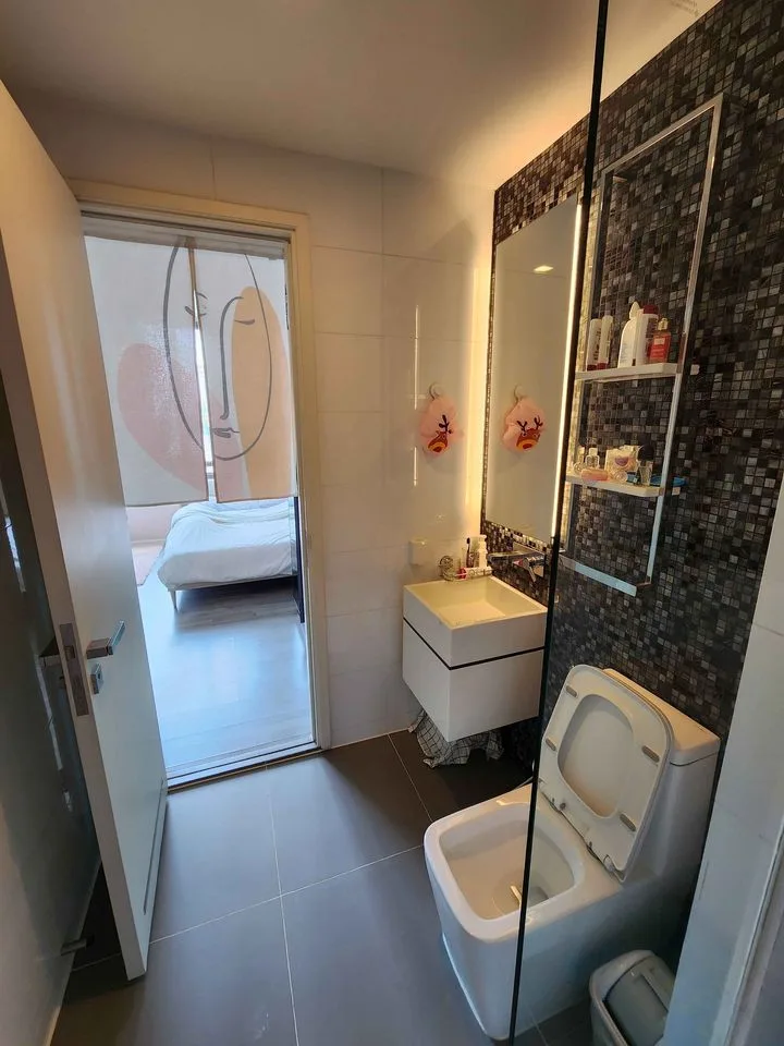 Property photos for The Room Sukhumvit 69