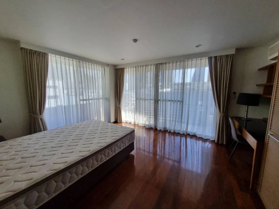 Property photos for The Pearl 49