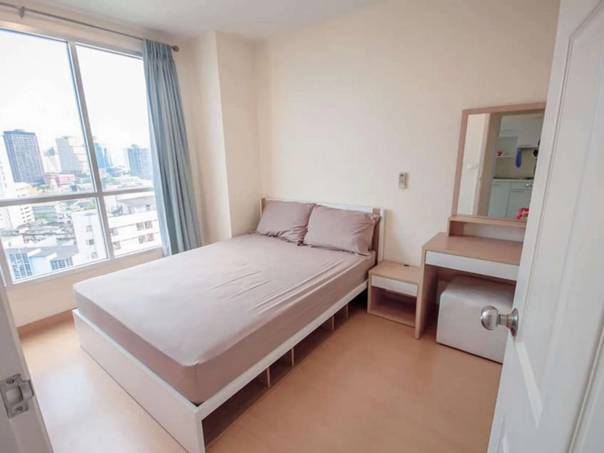 Property photos for Life Sukhumvit 65